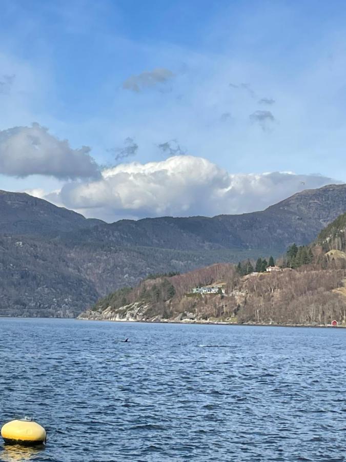 Smaken Av Ryfylke Event As Overnatting, Bygningen Drives Ikke Som Hotell Hjelmeland Экстерьер фото